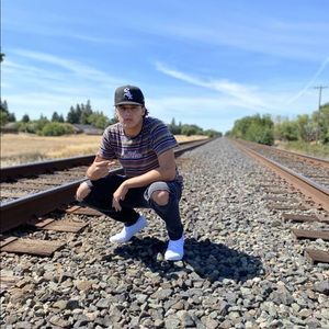 Meet your Posher, Manny